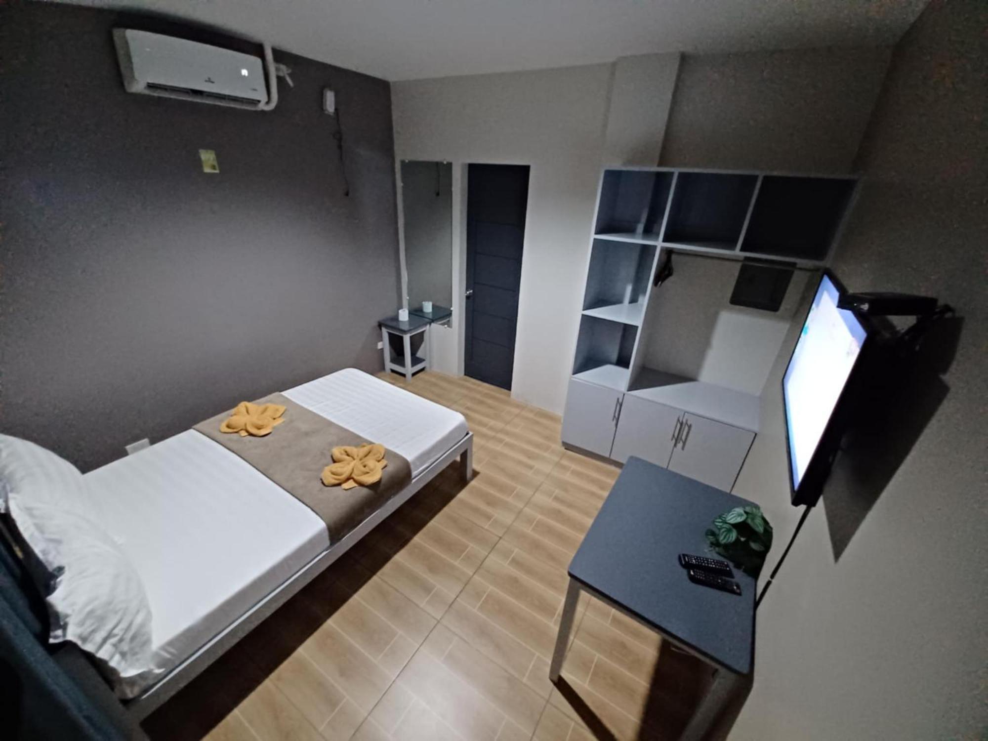 2020 Travelers Inn Dumaguete City ภายนอก รูปภาพ